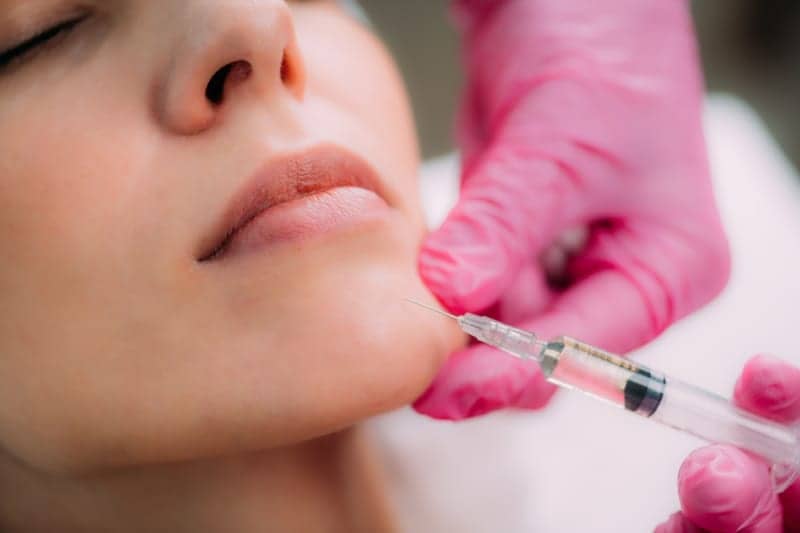 52% of Surgeons Find Fillers Complicate Facelifts