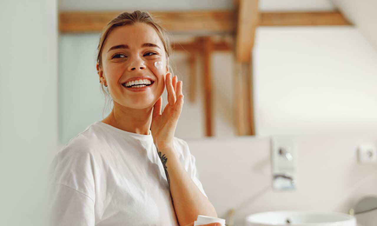 Unlock the Science of Clearer, Youthful Skin: The Dual-Power of Benzoyl Peroxide and Retinol